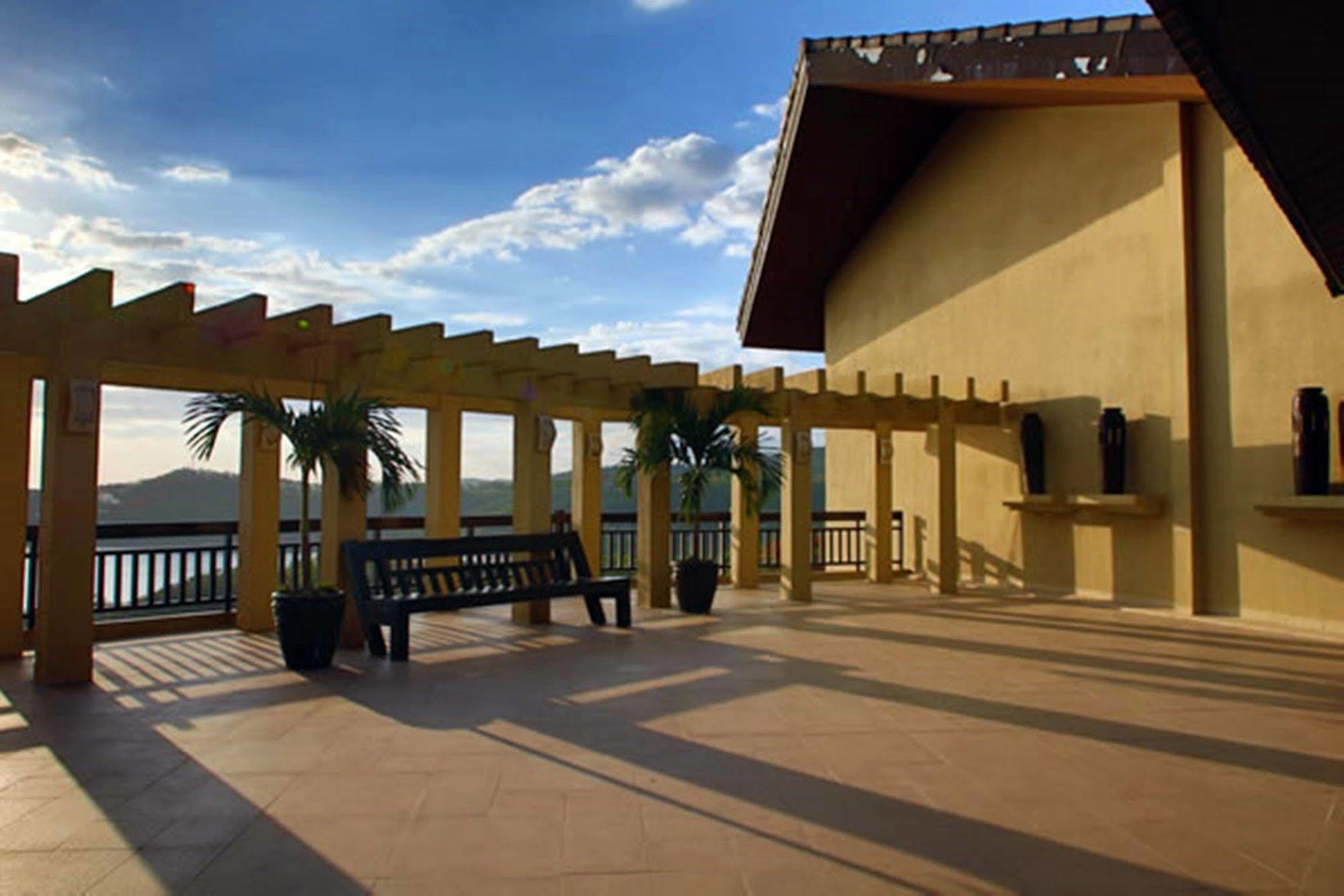 Amara Residences Caylaway Bagian luar foto